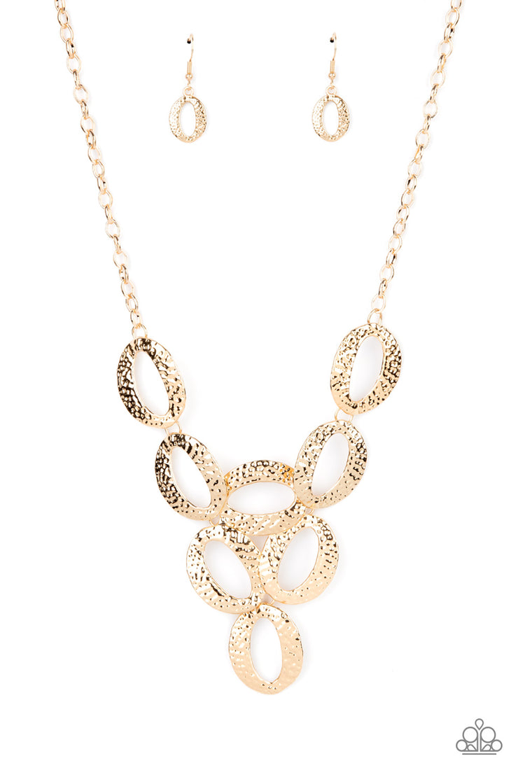 OVAL The Limit - Gold Necklace