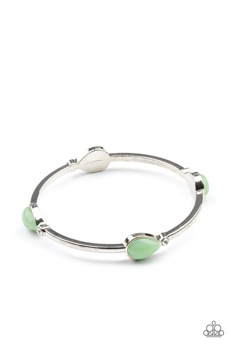Dewdrop Dancing - Green Bracelet