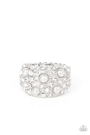 Gatsbys Girl - White Ring