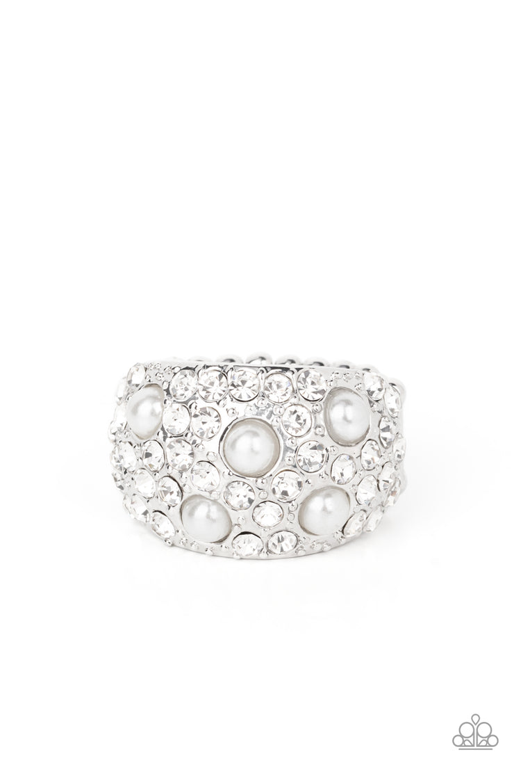 Gatsbys Girl - White Ring