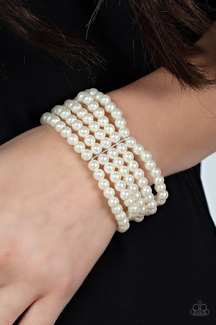 A Pearly Affair - White Bracelet