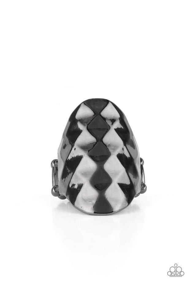 Ferociously Faceted Black Ring